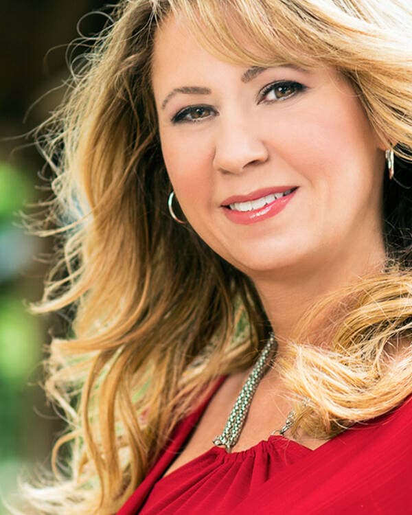 Hunter, Denise